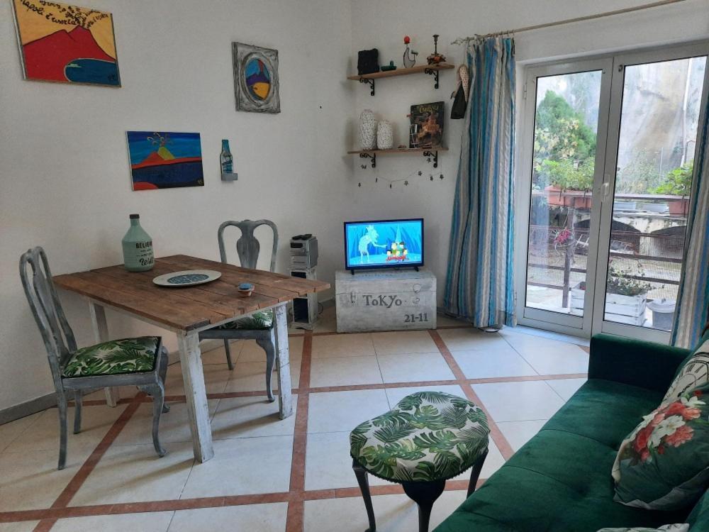ナポリLa Casa Nella Rocciaアパートメント エクステリア 写真